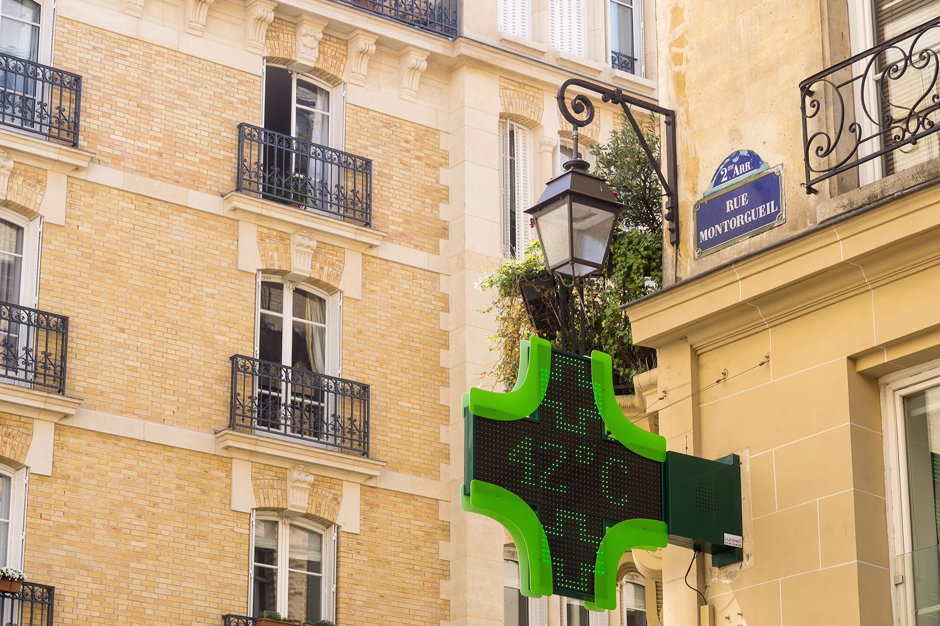 Paris heat wave 2019 - street thermometer on Rue Montorgueil in the 2nd arrondissement showing 42 C (108 F) on 25th July 2019 in Paris, France, Europe