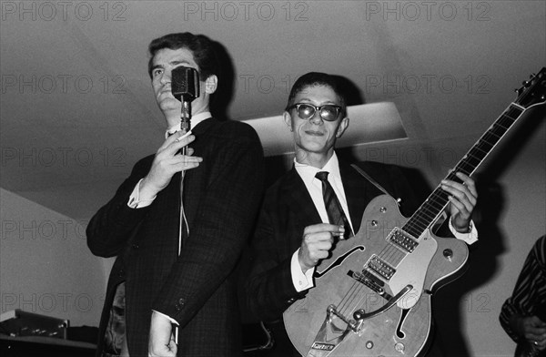 Eddy Mitchell and Jacques Dutronc en répétitions, 1965