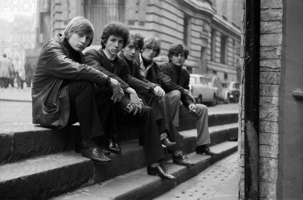 Le groupe de rock Les Tarés, 1964