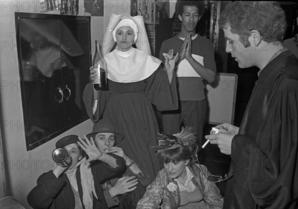 Fancy-dress party at the Golf-Drouot, 1964