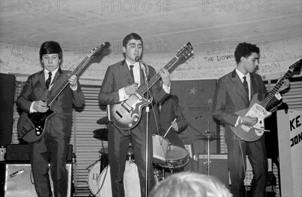 Groupe de rock au Golf-Drouot, 1964