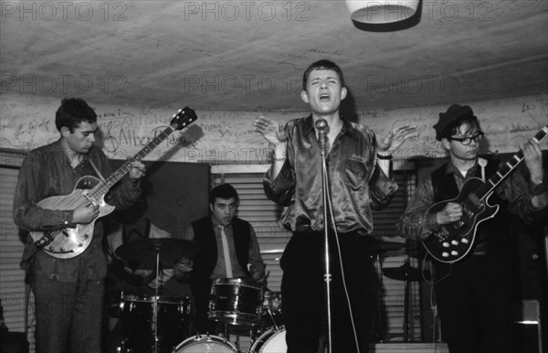 Rock band performing at the Golf-Drouot, 1964