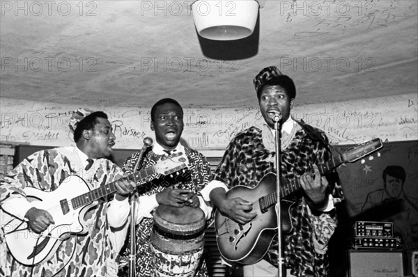 Groupe de rock au Golf-Drouot, 1964