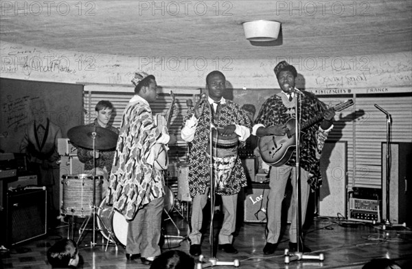 Rock band performing at the Golf-Drouot, 1964