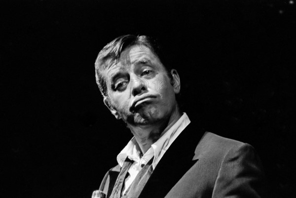 Jerry Lewis, 1976