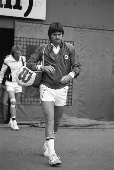 Jimmy Connors at the 1989 French Open