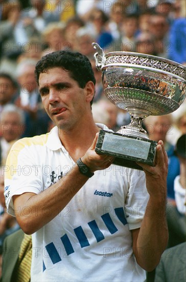 Andrés Gomez at the 1990 French Open