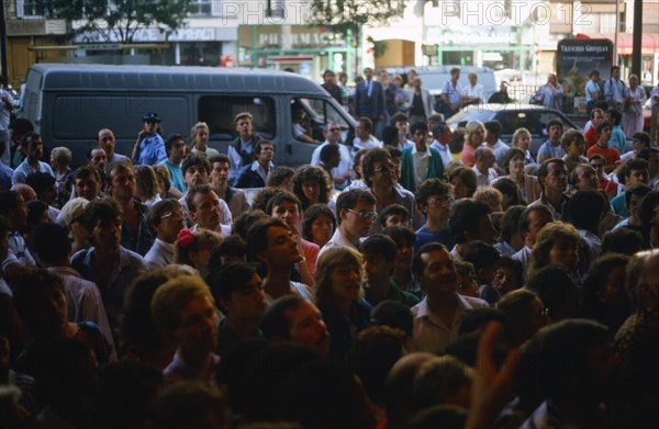 Spectators waiting to enter the 'Roue de la Fortune' TV set