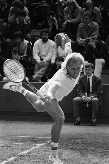 Vitas Gerulaitis at the 1982 French Open