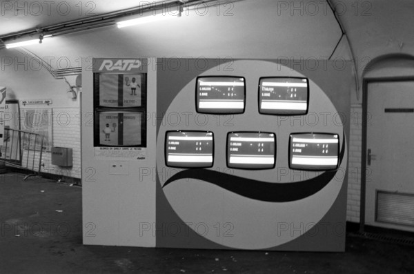 Scores des tournois de Roland Garros en direct dans le métro parisien, 1984