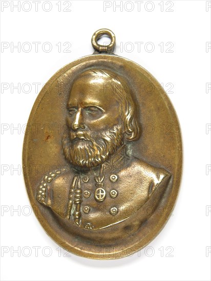 Médaillon ovale arborant le portrait de Giuseppe Garibaldi