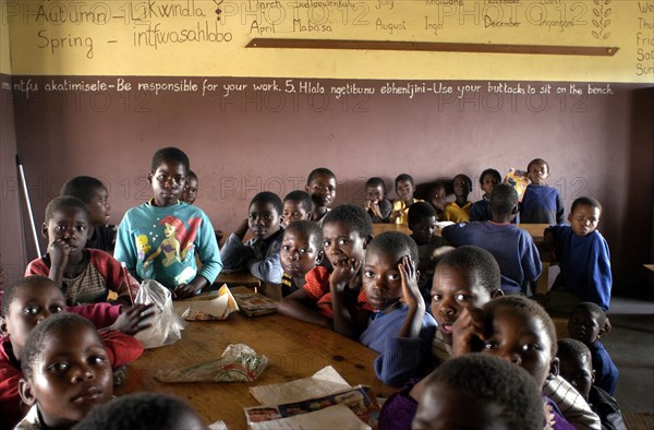 Ecoliers swazis en classe, 2004