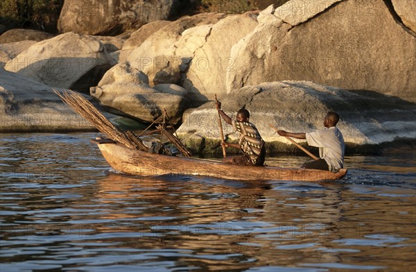 Fishing on Lake Malawi
\n