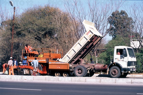 Road Construction
\n