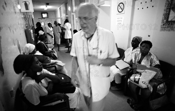 Dr J V Larsen\\'s final week at Eshowe Hospital