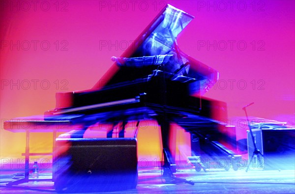 piano1.jpg