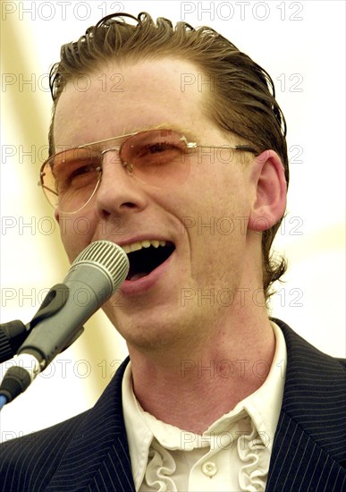 simonorange1.jpg