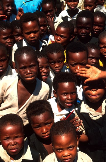 crowd of Zulu school children