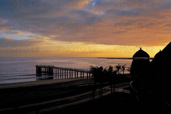 USHAKA MARINE WORLD AT SUNRISE