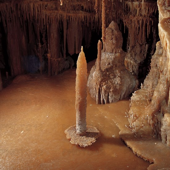 THE NEEDLE, CANGO CAVES