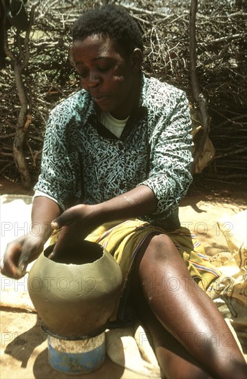 Hand Made Pottery
\n