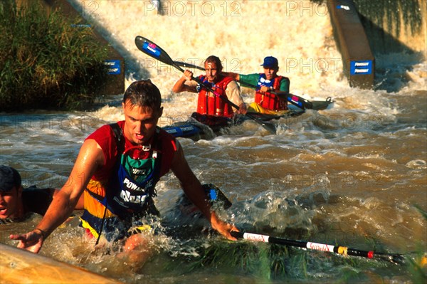 canoeists below Camps Drift weir