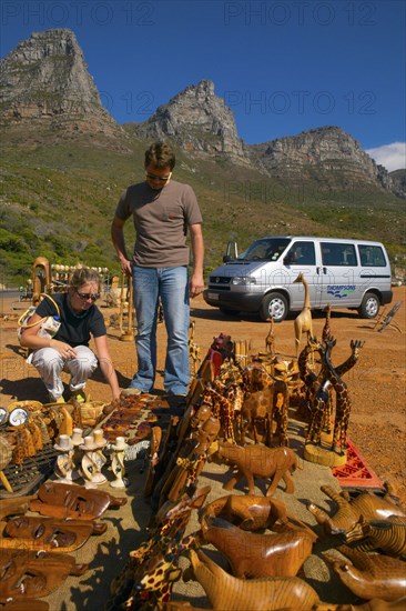 Roger de la Harpe, Artisanat et bibelots à vendre à côté de Camps Bay