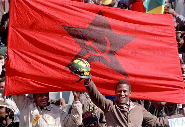 Rassemblement du Parti communiste sud-africain à Soweto en 1990