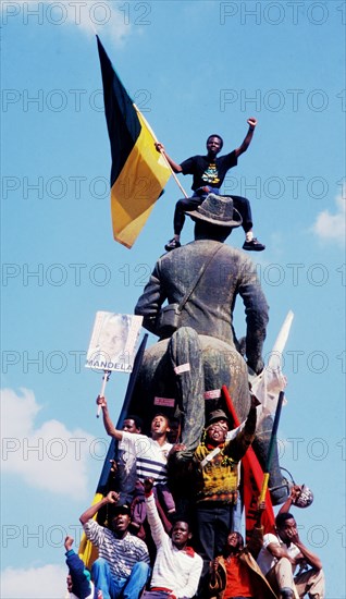 Rassemblements lors du discours inaugural de Nelson Mandela à Prétoria en mai 1994