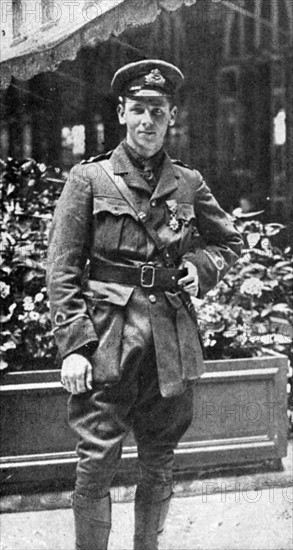 Flight-Lieut Warneford, British pilot