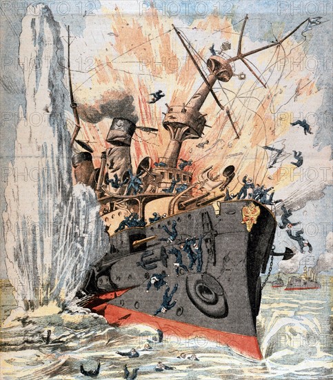 Guerre Russo-Japonaise 1904-1905 : le Cuirassé russe 'Petropavlosk' coulé par une torpille japonaise