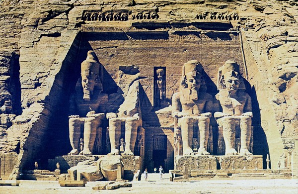 Sandstone statues of Rameses