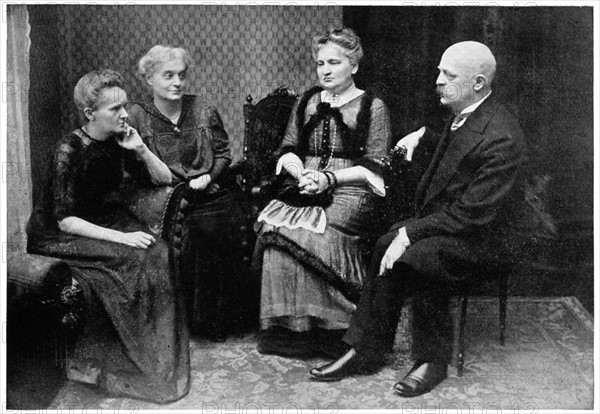 Marie CURIE