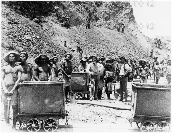 Zulu 'boys' at De Beers diamond mines