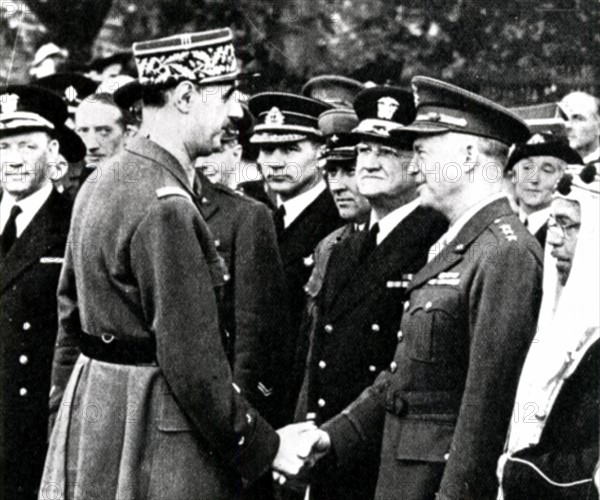 DE GAULLE