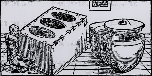 Fourneau et chaudrons utilisés pour l'extraction du mercure