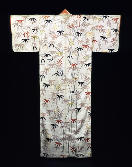 Lady's Kimono of embroidered white satin