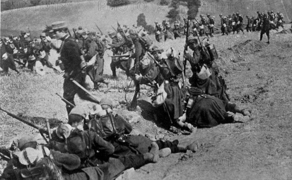 French infantry on manoeuvres carrying full field kit