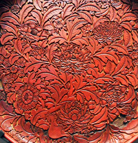 Carved Chinese lacquer dish