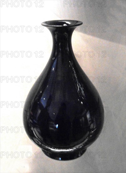 Porcelain vase with violet blue glaze