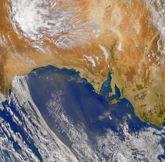 Smoke from fires in south-western Australia