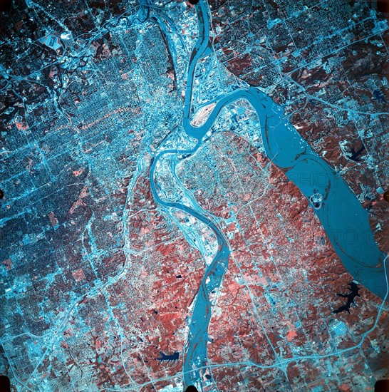 Infrared photograph of confluence of Missouri and Kansas rivers