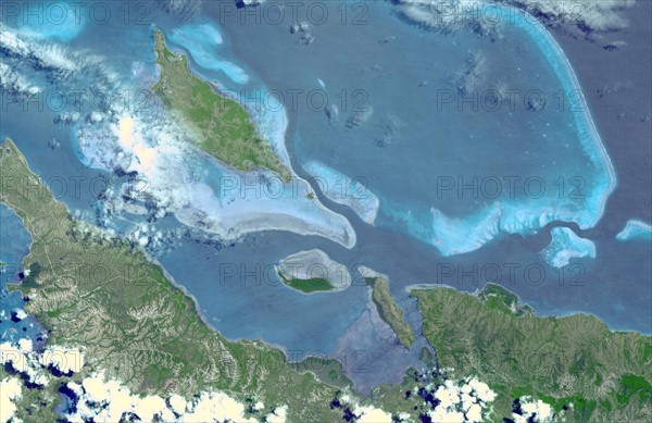 Six marine clusters that represent the main diversity of coral reefs