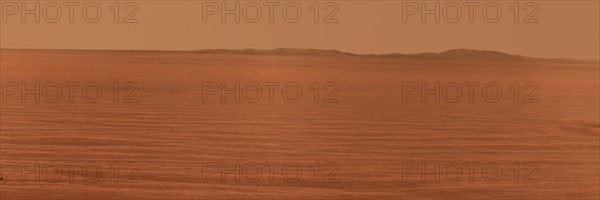 Eastward horizon view of Mars