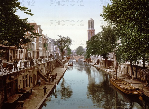 The Oude Gracht Hamburgerbrug, Utrecht, Holland