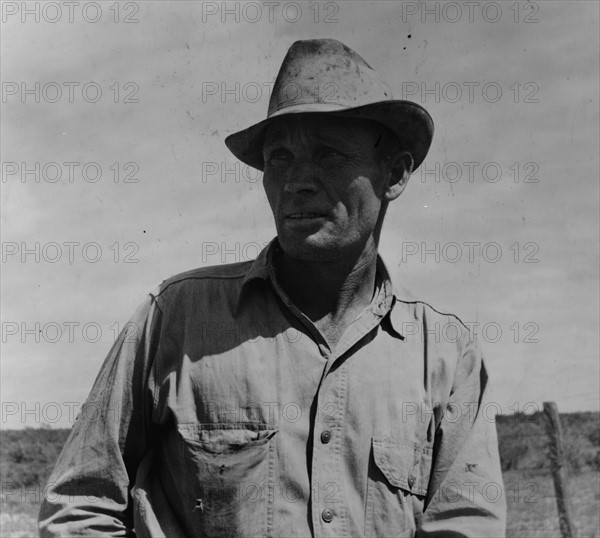 Migrant oil worker near Odessa, 1938