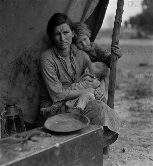 Migrant agricultural worker's family, 1936