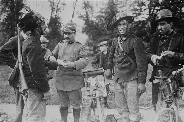 Italian surgeon with wounded soldiers at Tripoli