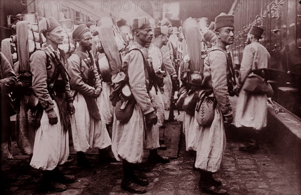 Photograph shows Algerian soldiers in Europe during WWI