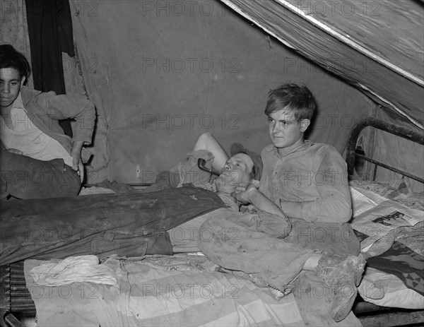 white migrant child in tent home near Harlingen, Texas 19390101